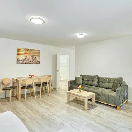 Apartment 3 Bedroom In